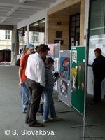 * Z DĚNÍ VE MĚSTĚ