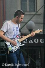 * Z DĚNÍ VE MĚSTĚ