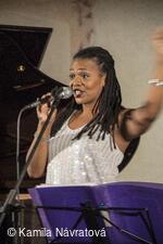 * Z DĚNÍ VE MĚSTĚ